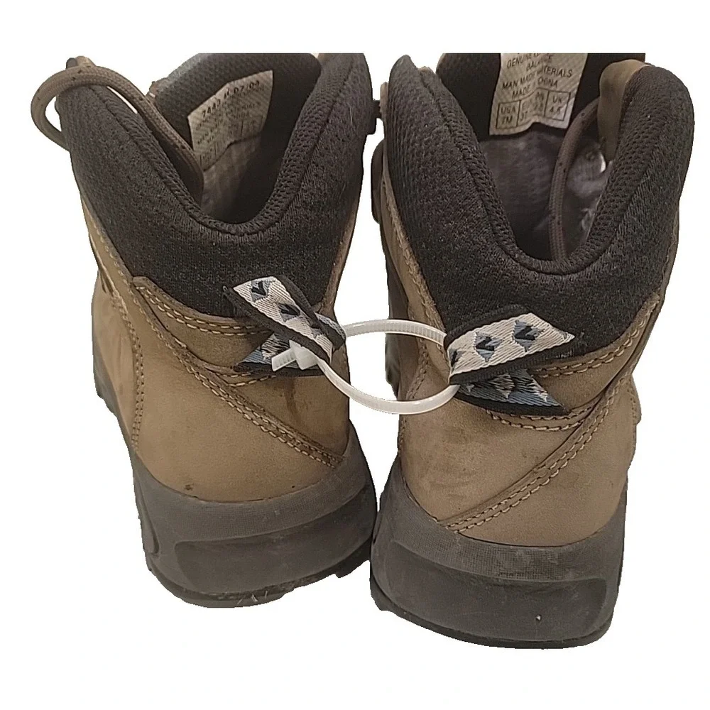 Vasque Gore-Tex Waterproof Hiking Boots Tan Nubuck‎ Mid Trail Trekking 7m
